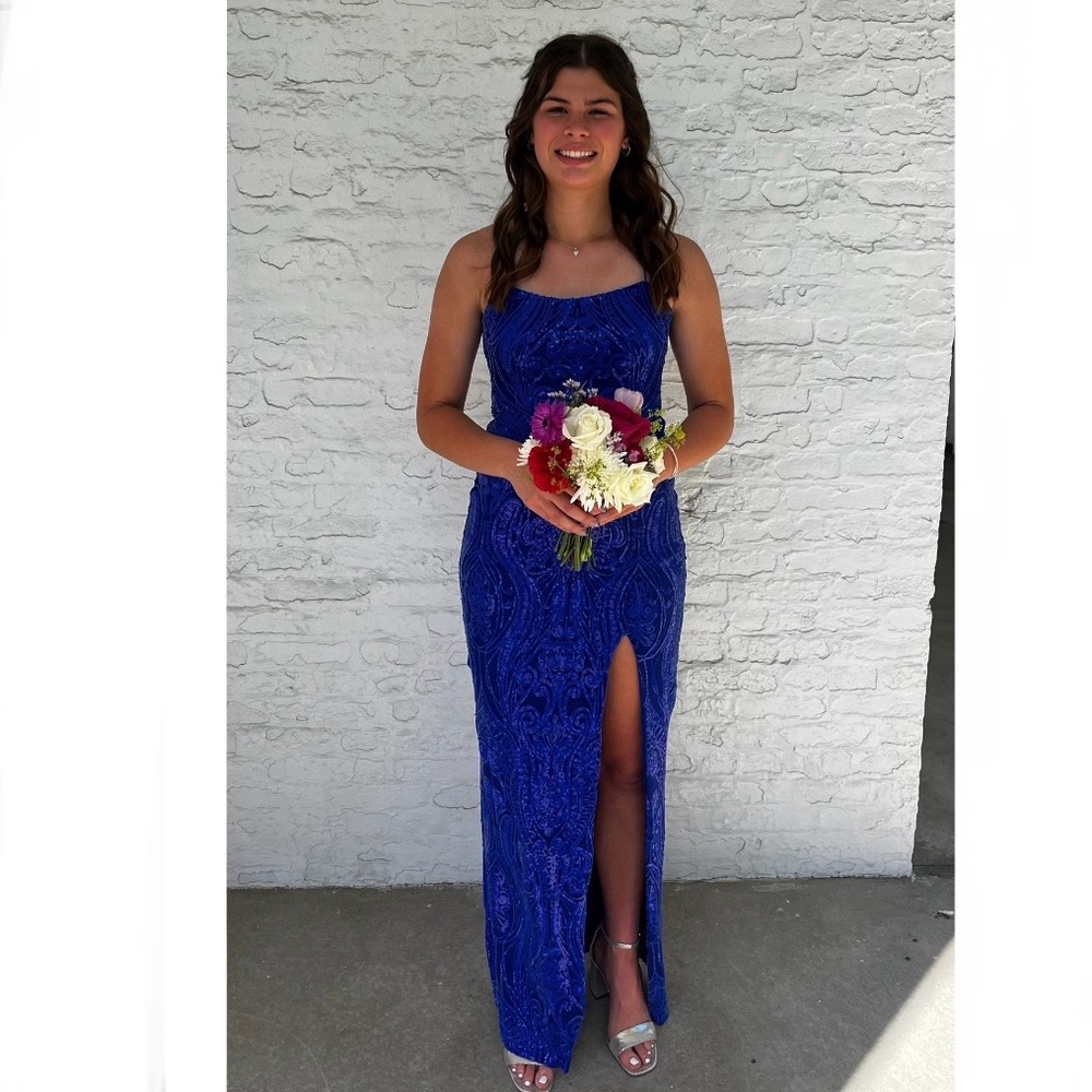 david’s bridal blue prom dress